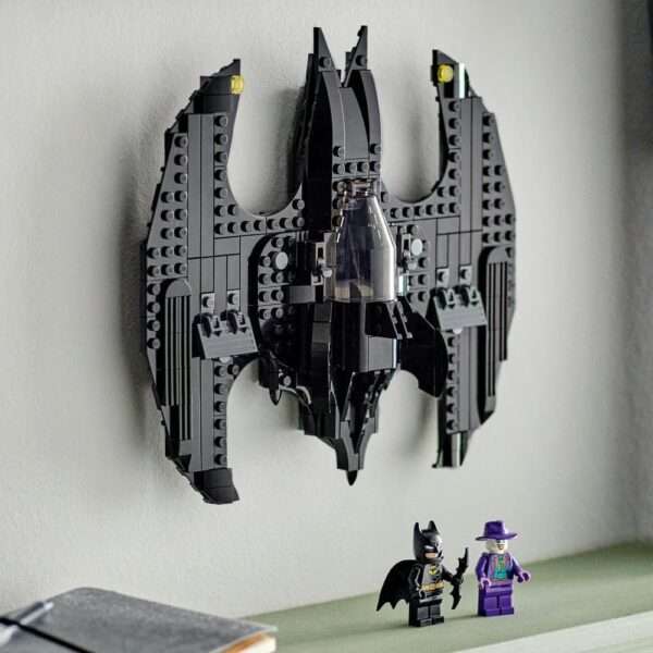 LEGO DC Batwing: Batman vs. The Joker Set - Image 6