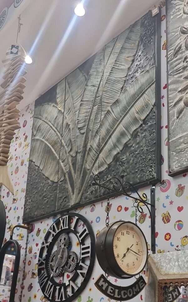 Palm Leaf Embossed Wall Decor - Image 3