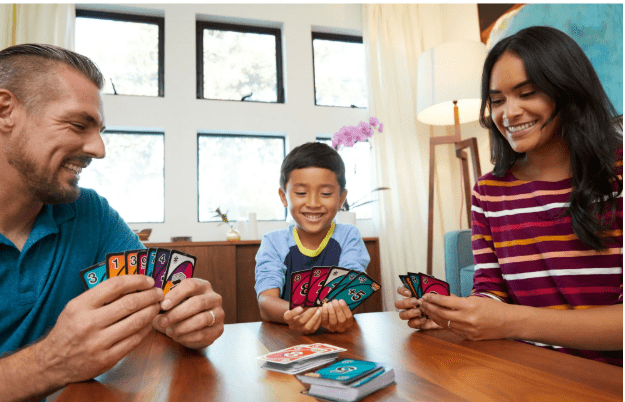 UNO Flip - Card Game - Image 3
