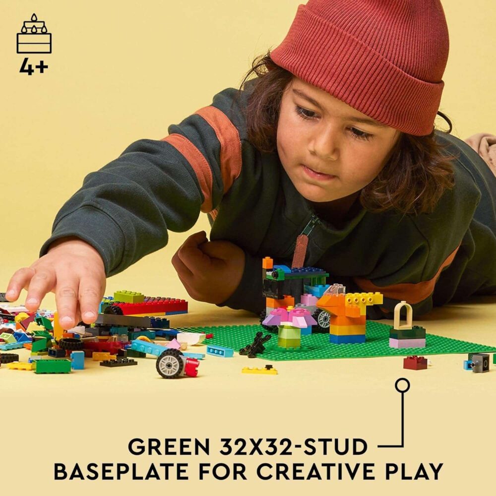 LEGO Classic Green Baseplate - Image 3