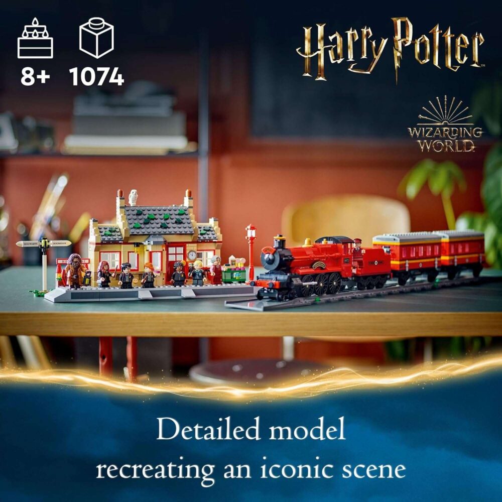 LEGO Harry Potter Hogwarts Express & Hogsmeade Station - Image 3