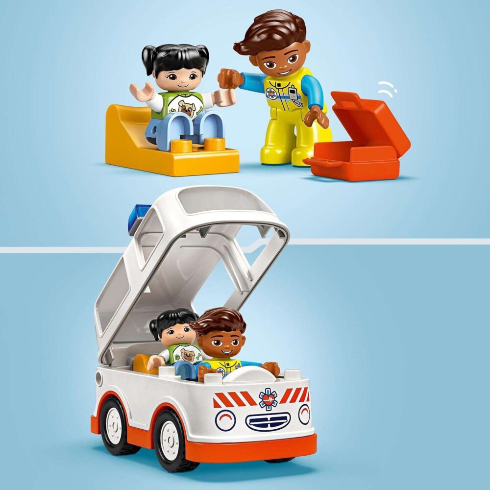 LEGO DUPLO Ambulance & Driver Set - Image 4