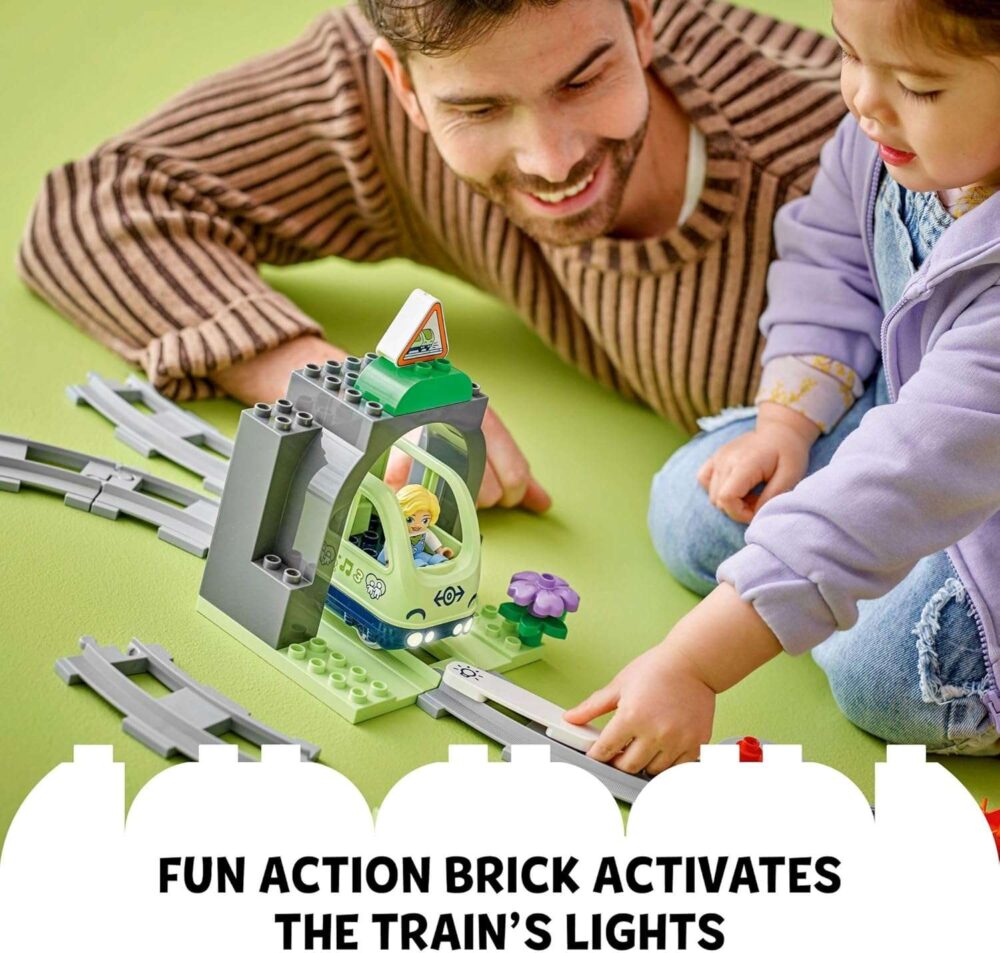 LEGO DUPLO Town Train Tunnel and Tracks Expansion Set - Image 7