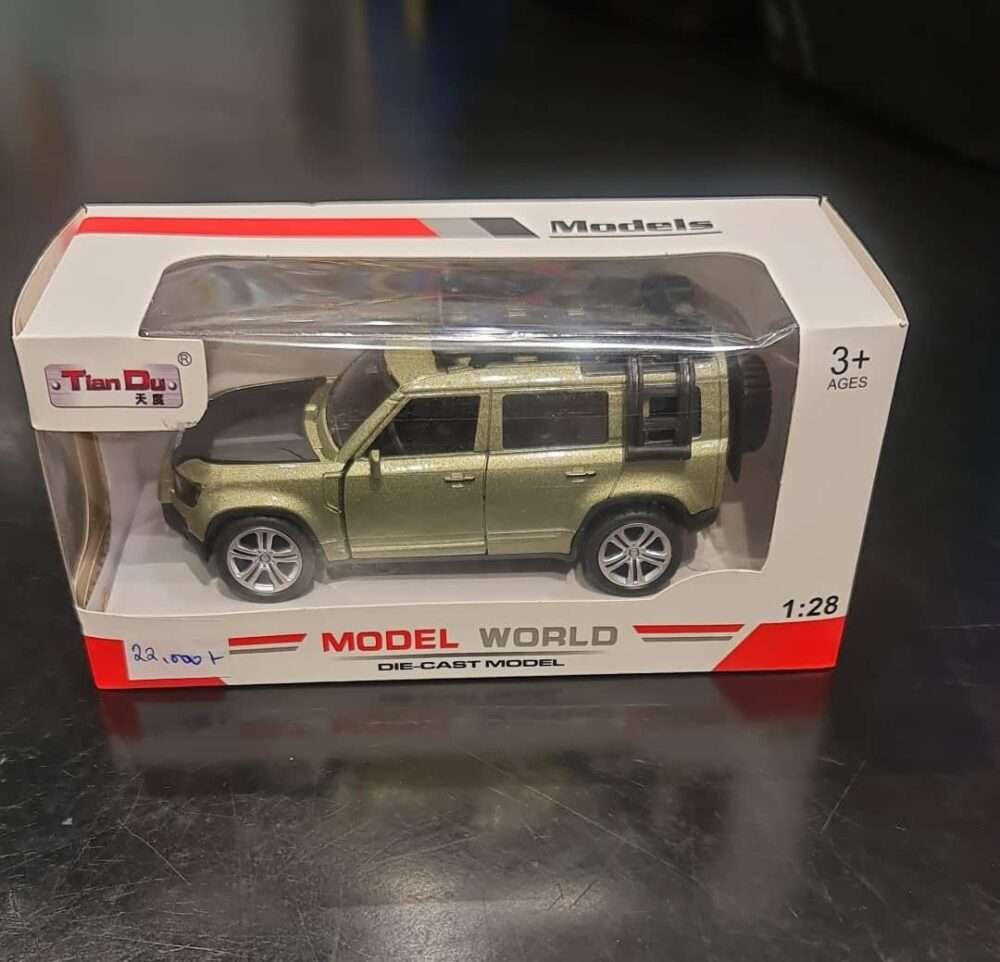 1:28 DIE CAST CAR - Aluminum Land Rover Defender - Image 2