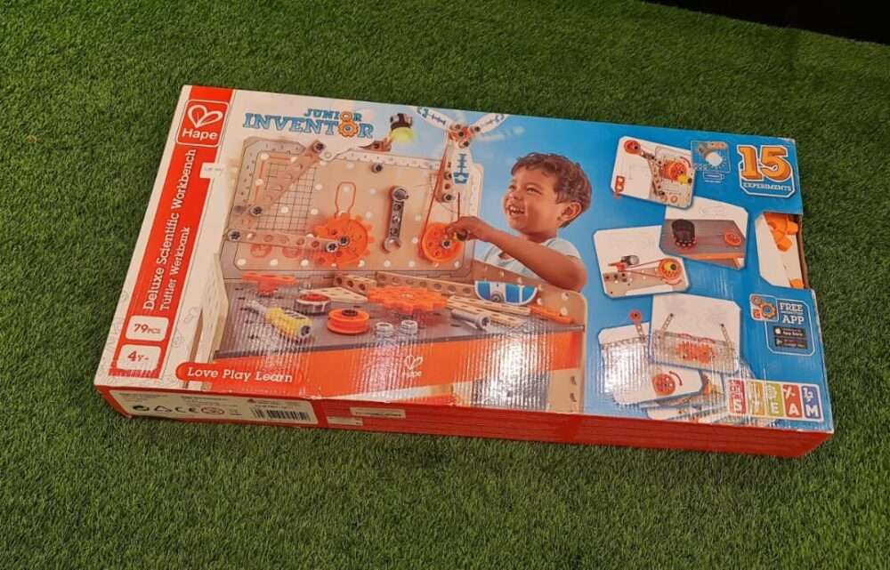 Hape - Deluxe Scientific Workbench - Image 2