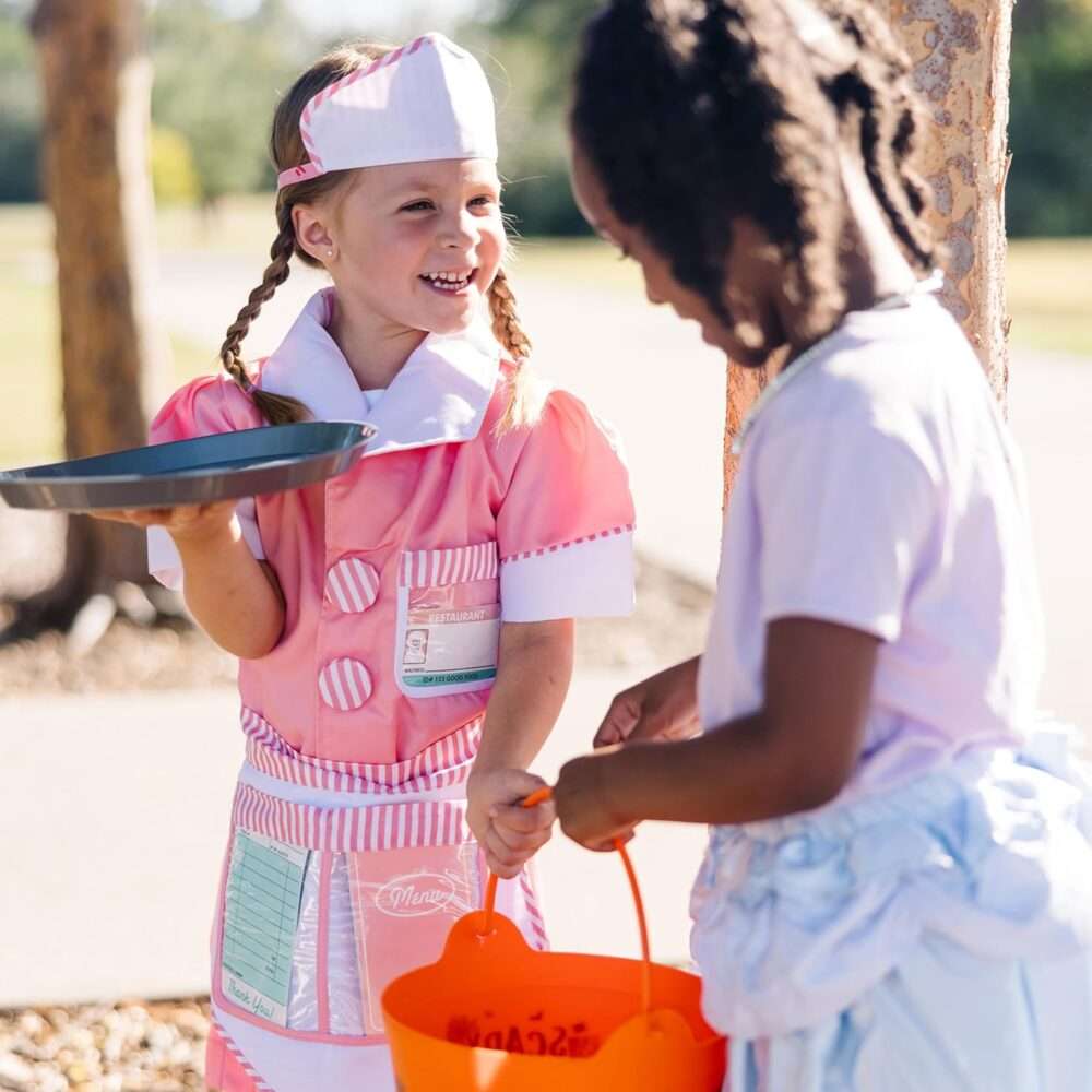 Melissa & Doug Waitress Role Play Costume Set - 7 pcs - Includes Apron, Order Pad, Cap - Image 10