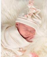Cozy Cocoon – Swaddle with Hat and Announcement Card – Alicia - Image 3