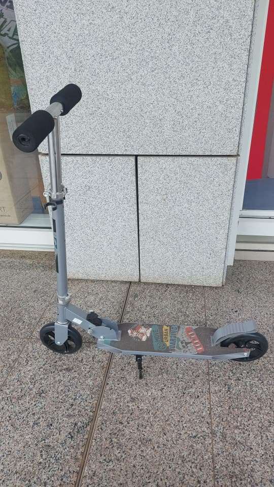 Kick Scooter With Graphics - Gray - Image 2