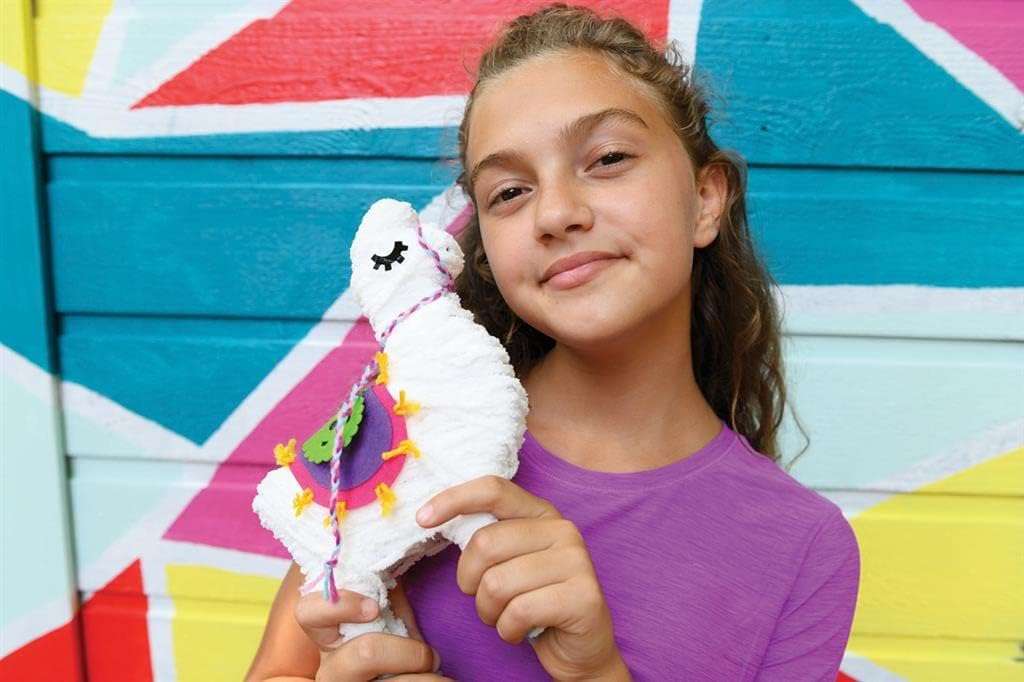 4M KidzMaker - Make Your Own Llama Doll - 04755 - Image 8
